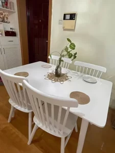 “Descubra as últimas tendências em cadeiras de jantar para transformar sua sala”插图