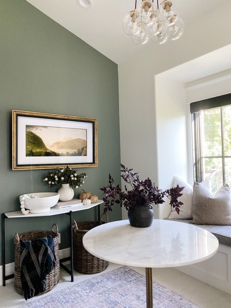 How to paint an accent wall? Adding an accent wall to your space is an excellent way to infuse personality, depth, and visual interest into your interior design.